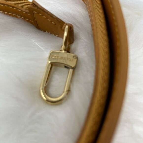 366 Pre Owned Authentic Louis Vuitton Brown Leather Bag Strap 42" - Picture 2 of 2